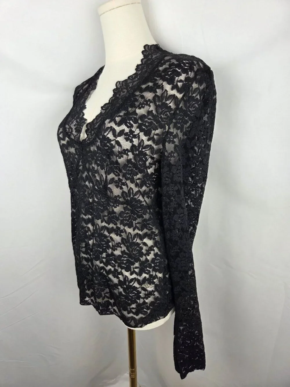 Free People‎ All Day Lace Top L Black Sheer Long Sleeve Scalloped V-Neck NWT